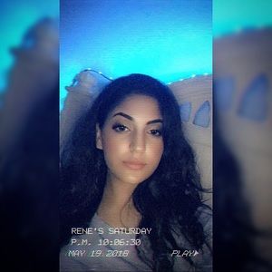 Meet your Posher, Rene